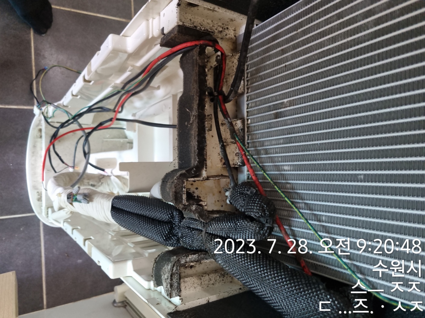 1948697120_RSCX6TZv_35a8f94a1a09664790834e54ff44db3b84da7829.jpg 이미지크게보기